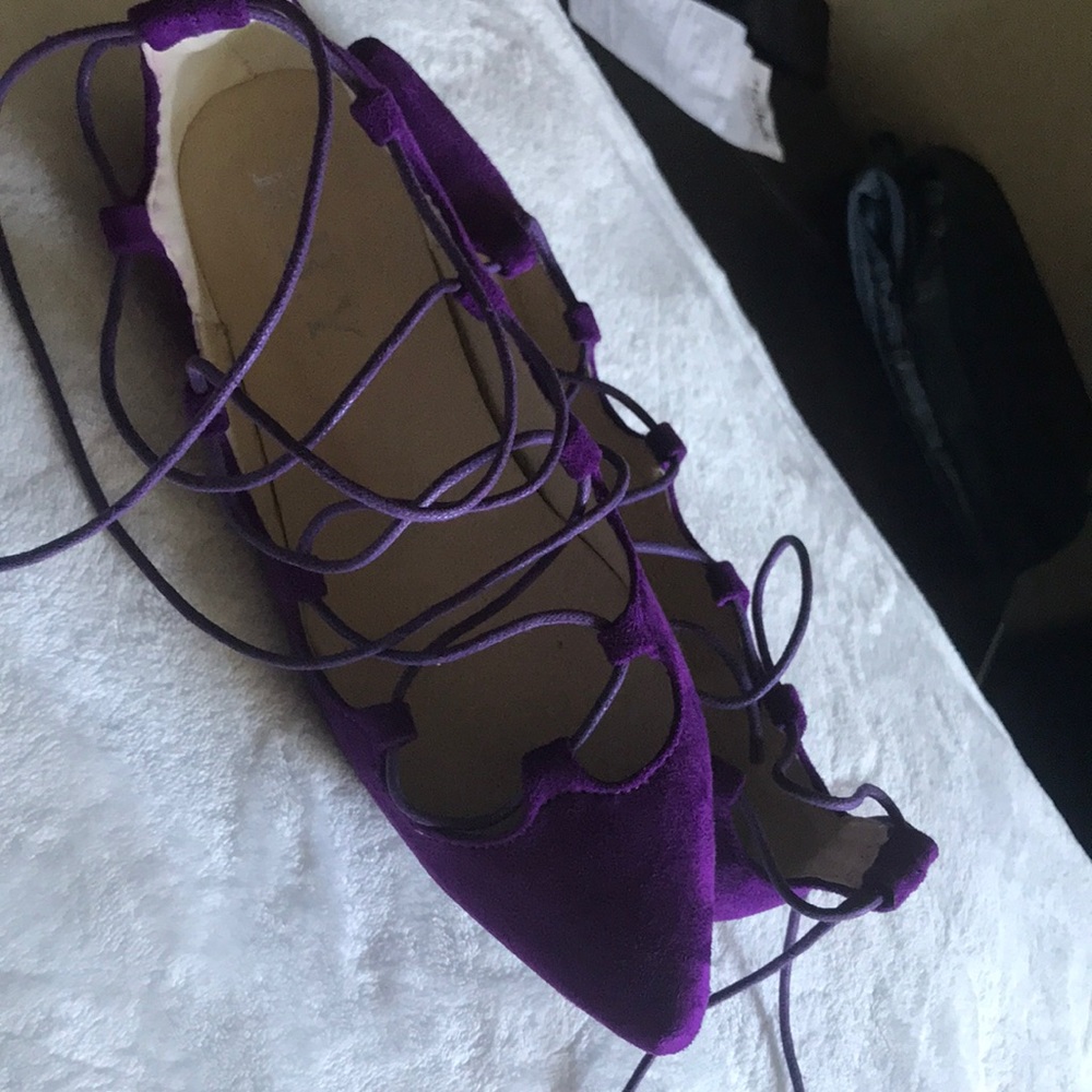 Purple shoes, beautiful and comfortable